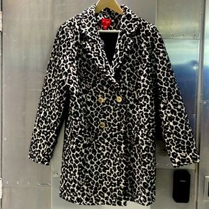 Guess size large nwot leopard jacket luxurious feel, heavy lined gold detail
